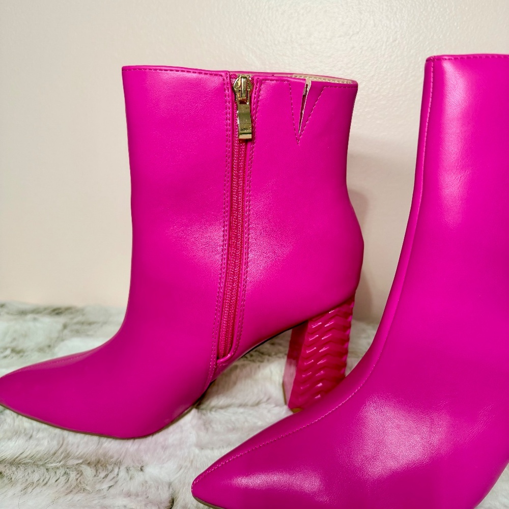 * Berness Hot Pink 3 1/2" Block Textured Pattern W/Pointed Toe Ankle Boot - Picture 2 of 8
